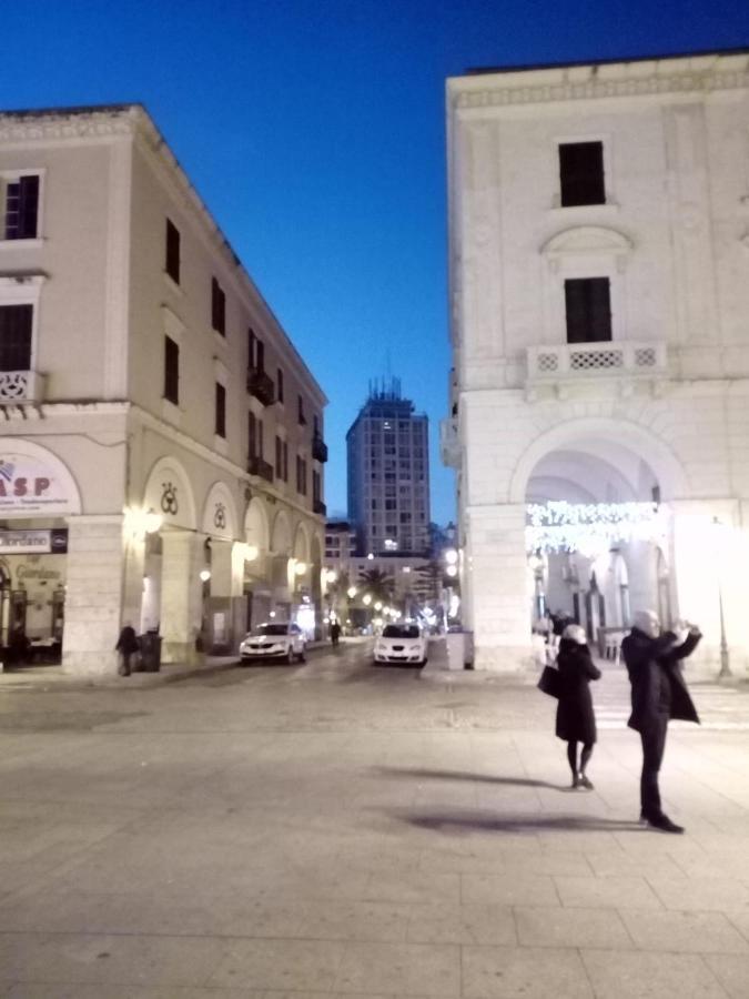 The Tower Centro - Piazza Castello Apartment Sassari Luaran gambar
